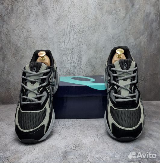 Кроссовки asics весна