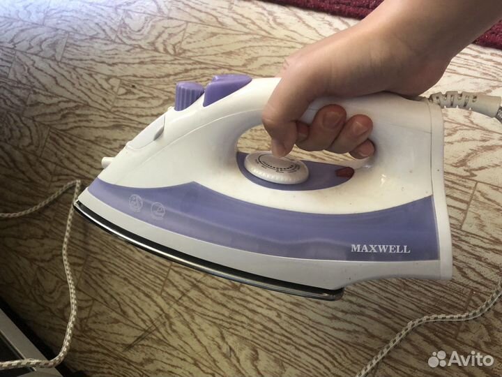 Утюг maxvell