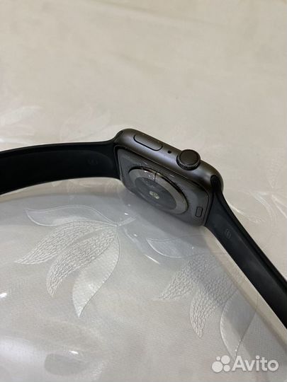 Apple Watch Series 4 (44MM)