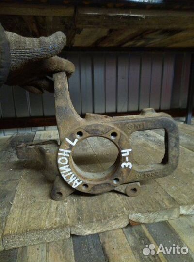 Кулак (цапфа) передний левый Ssang Yong Actyon New