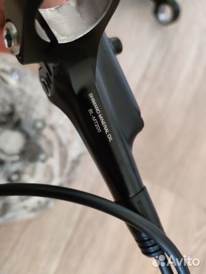 Комплект тормозов Shimano MT200