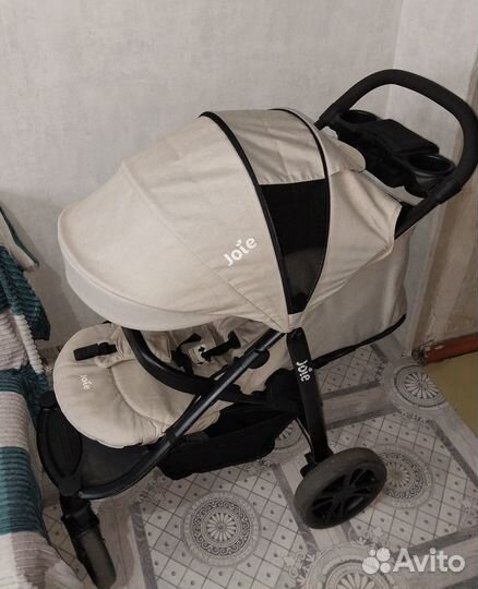 Детская коляска прогулочная всесезонная