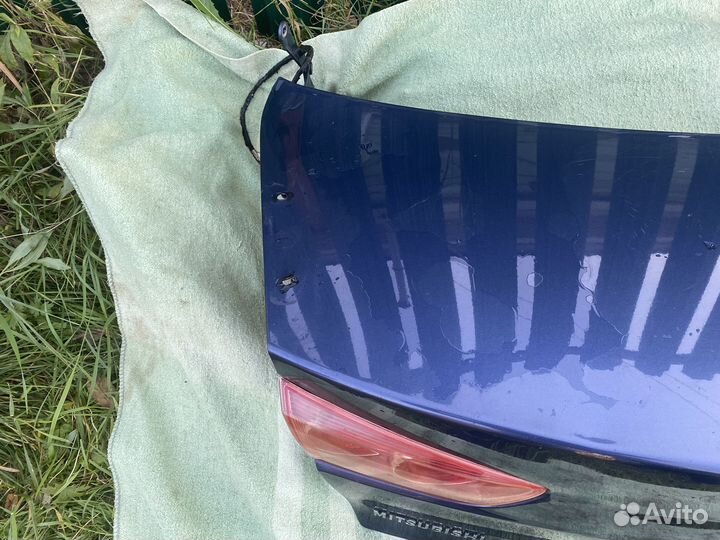 Крышка богажника Митсубиси лансер