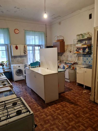 Комната 24 м² в 6-к., 4/5 эт.