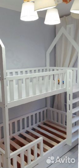 Детская кровать с лестницей на заказ