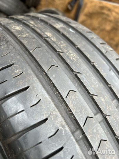 Continental ContiPremiumContact 5 215/60 R16