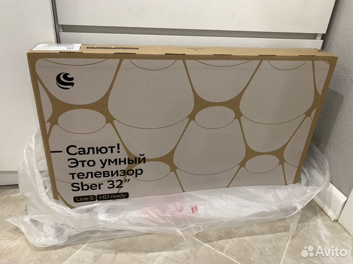 SMART tv 32d новый на гарантии