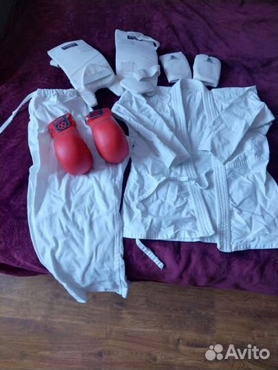 Кимоно, защита, перчатки(цена за все)