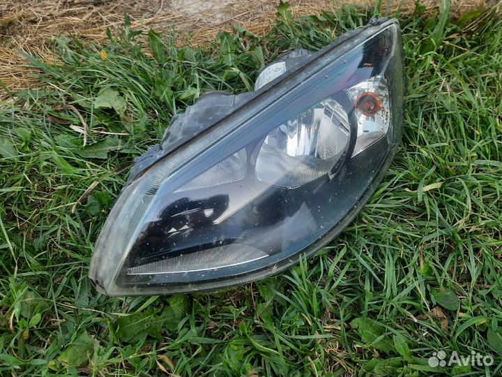 Левая фара калина 2