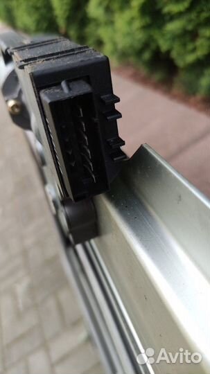 Люк Toyota Avensis 1997-2000