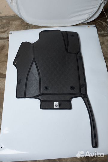 Коврики из экокожи Vip VW Touareg 2011