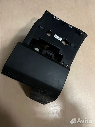 Молдинг переднего правого крыла Range Rover