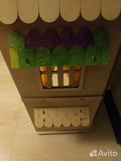 Деревянный домик для кукол