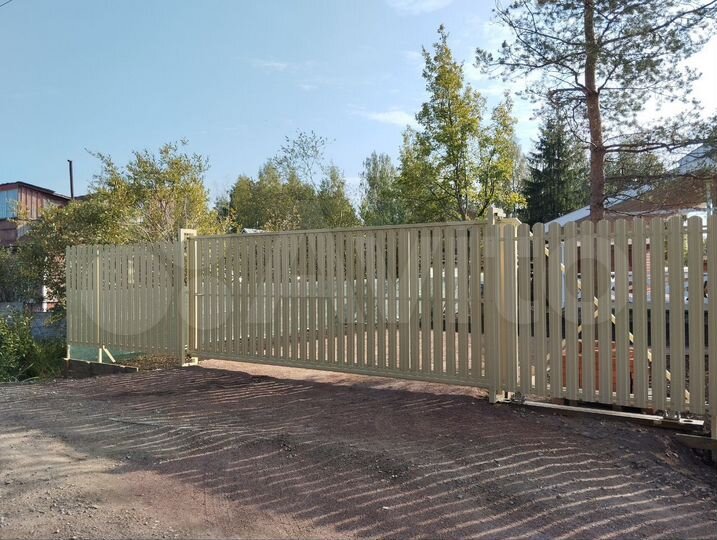 Дом 99,6 м² на участке 6,2 сот.