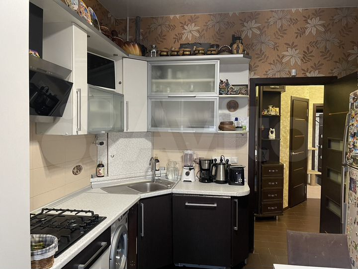 3-к. квартира, 73 м², 1/2 эт.