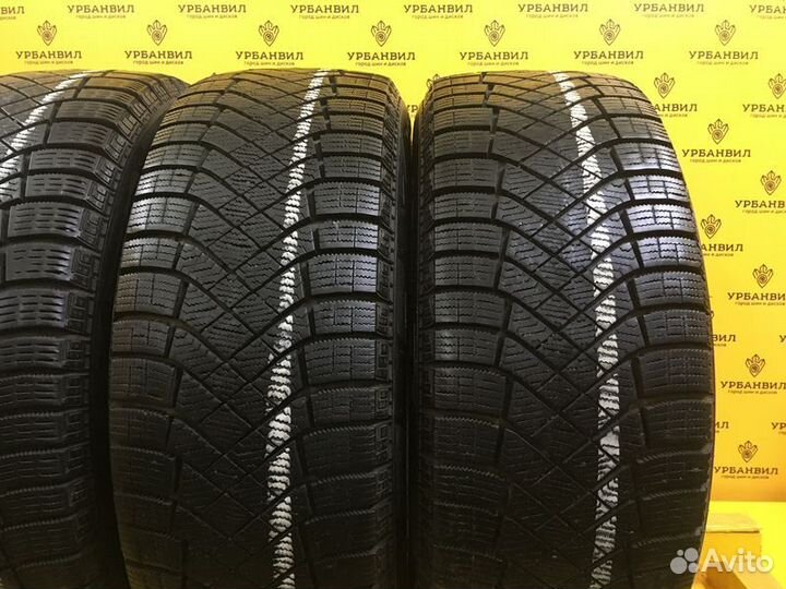 Pirelli Ice Zero FR 205/55 R16