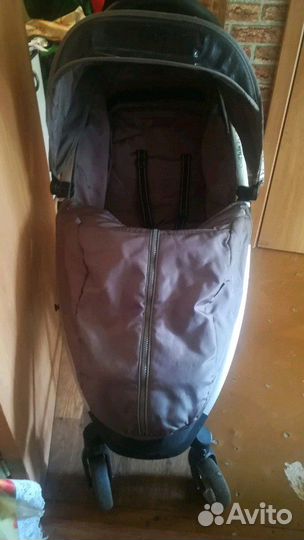 Коляска прогулочная