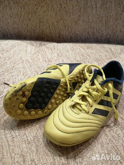 Бутсы. футзал. 40ножки