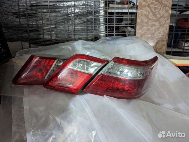 Задние фонари на Camry 40