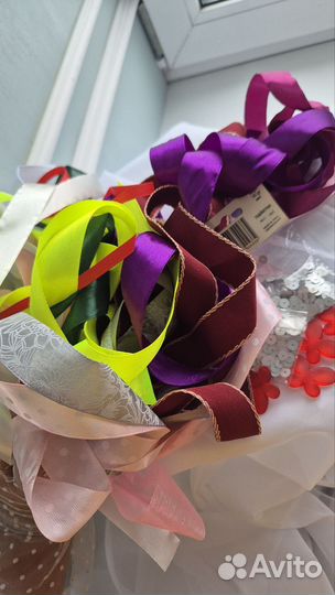 Обрезы лент пайетки декор для поделок