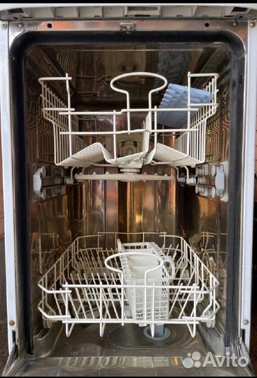 Посудомоечная машина Indesit IDL 40