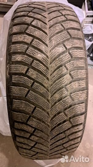 Michelin X-Ice North 4 255/55 R18