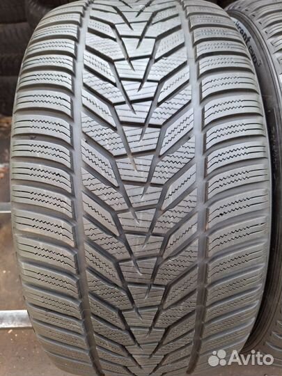 Hankook Winter I'Cept Evo 3 W330 245/40 R20 и 275/35 R20 102W