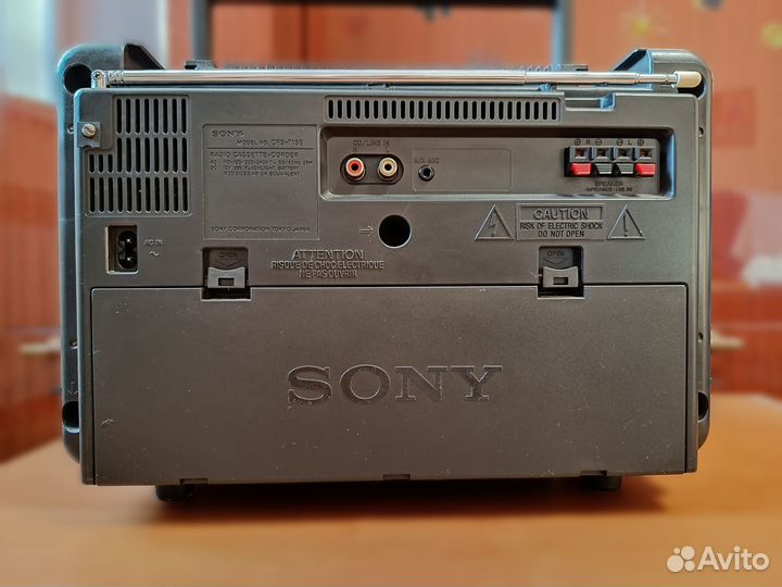 Продам магнитофон Sony CFS - 715S