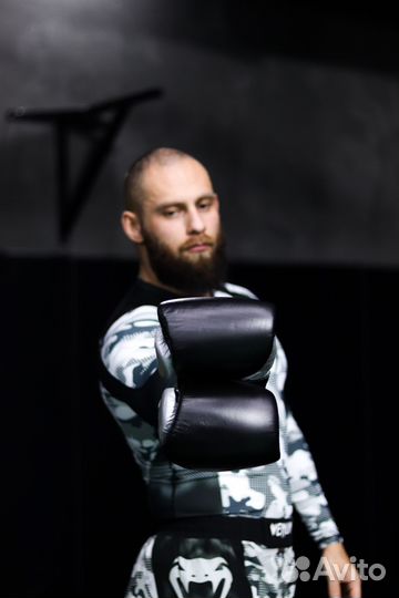 Боксерские перчатки Winning