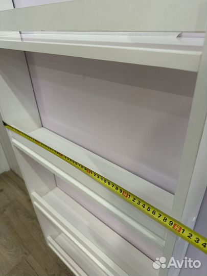 Полка для книг