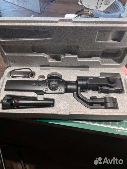 Zhiyun smooth 4