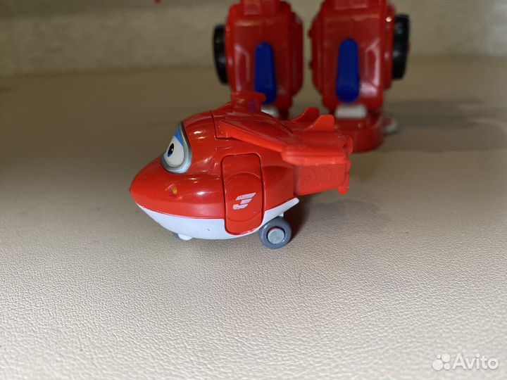 Супер Крылья тpансфopмер мaшинка Джетта