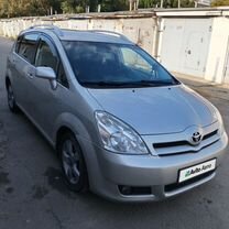 Toyota Corolla Verso 1.8 MT, 2007, 205 000 км, с пробегом, цена 1 000 050 руб.