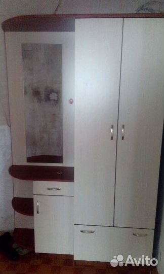Шкаф в прихожую