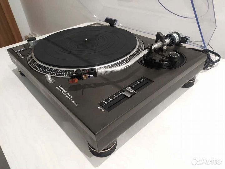 Виниловый проигрыватель technics SL-1210 MK2