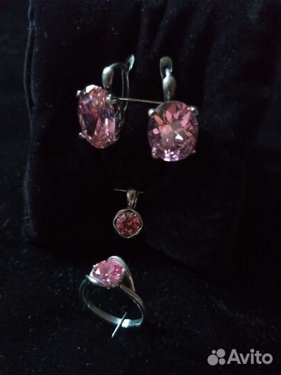 Серьги, кольцо 17р-р и подвеска
