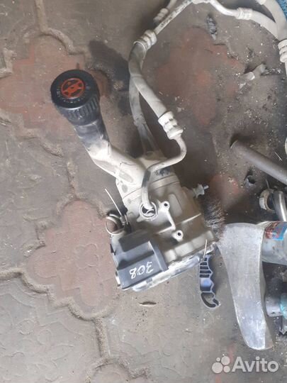 Гидроусилитель (насос гура ) Peugeot 308