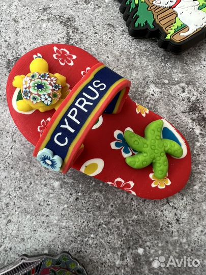 Магниты на холодильник из разных стран