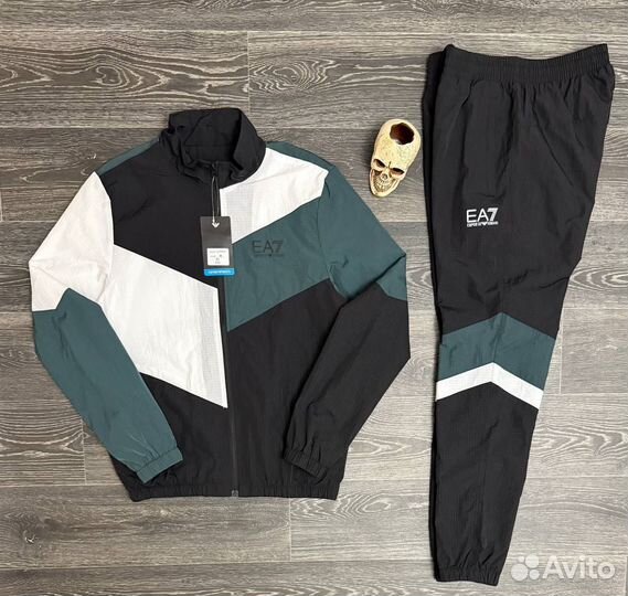 Спортивный костюм EA7 мужской