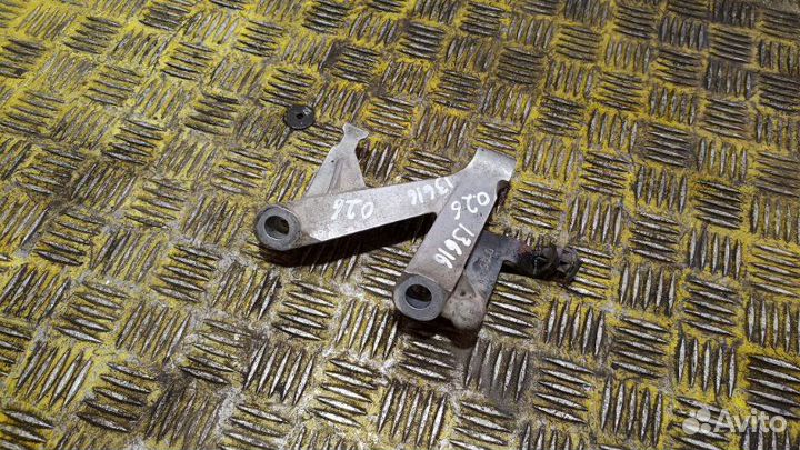 Кронштейн генератора Man Tga Tgs Tgx TGS D2066LF36