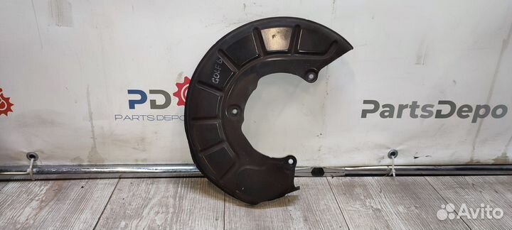 Кожух тормозного диска передний правый VAG