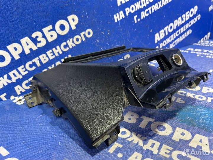 Накладка торпеды Hyundai I30 хэтчбек 2014