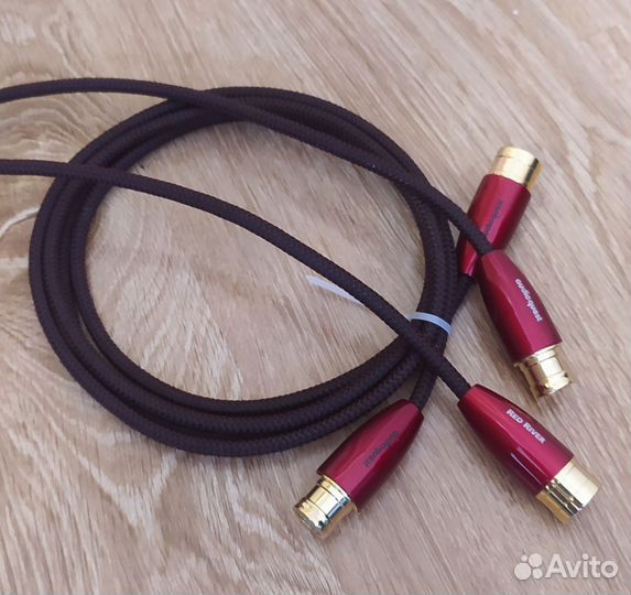 Межблочный кабель - AudioQuest Red Rive XLR