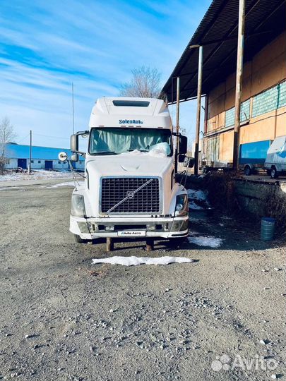 Шасси Volvo VNL 670, 2003