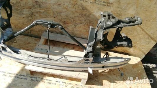 Передняя панель крепления облицовки (телевизор) BM