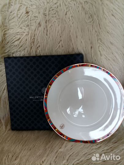 Тарелка десертная от В. Юдашкина