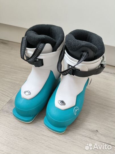 Горнолыжные ботинки детские 17.5