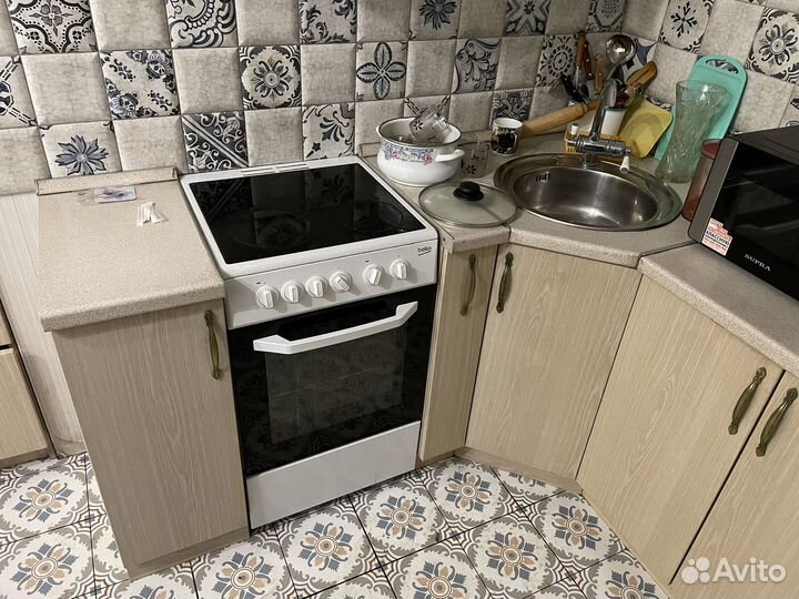 Кухня угловая бу