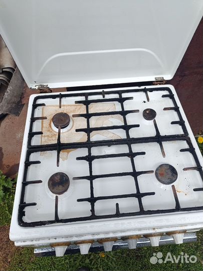 Продам газовую плиту бу
