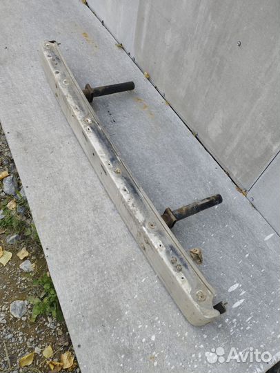 Усилитель переднего бампера в сборе vоlvo 760 740